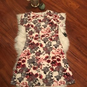 Dress with pretty flowers